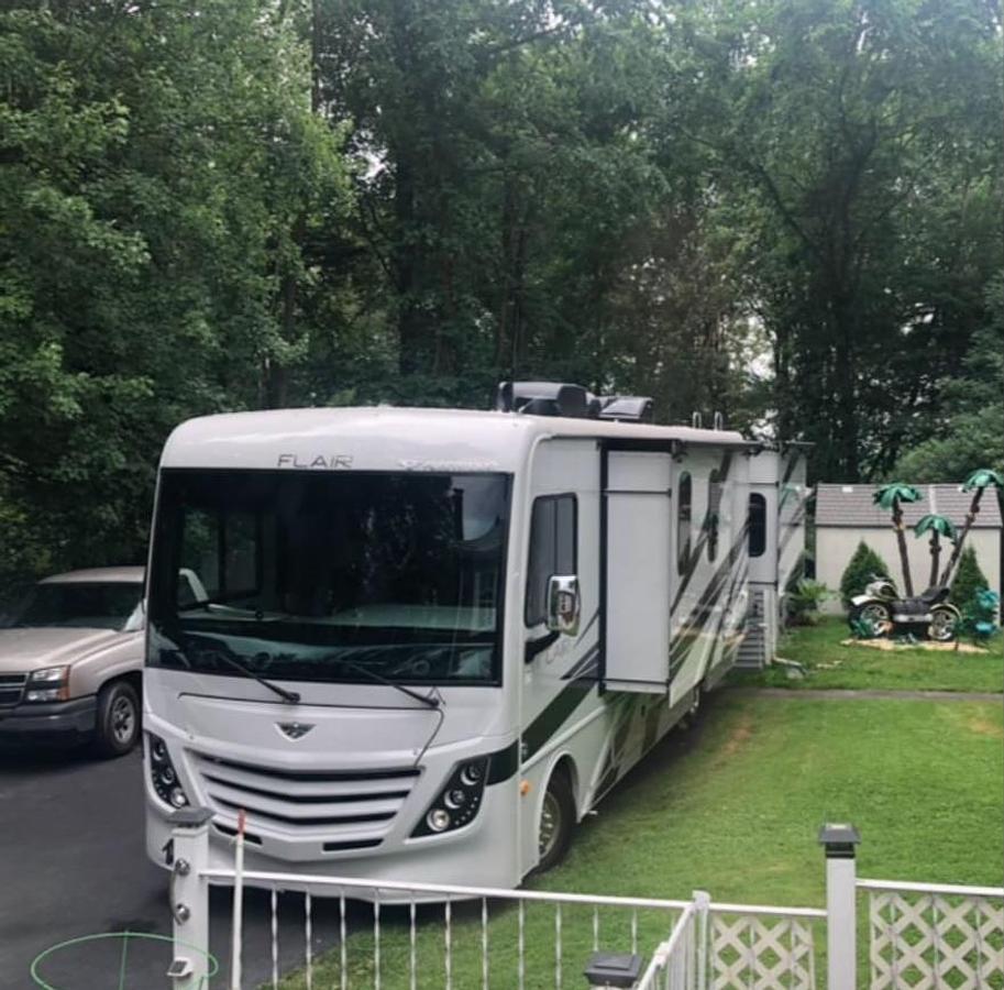 Used 2024 Fleetwood Flair 28A