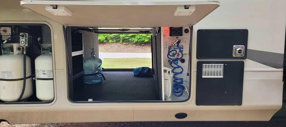 Used 2020 Jayco Pinnacle 37MDQS