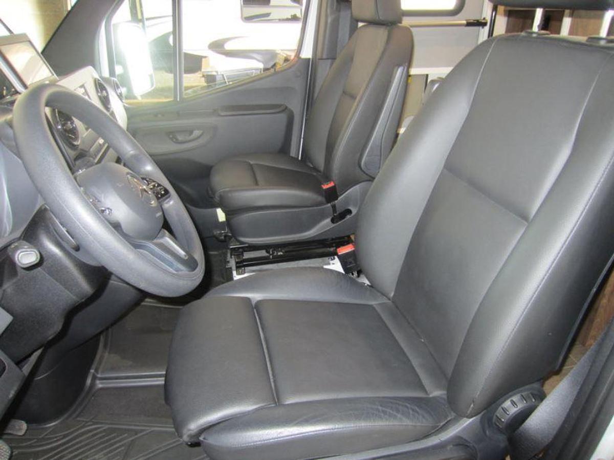 Used 2020 Winnebago Vita 24F