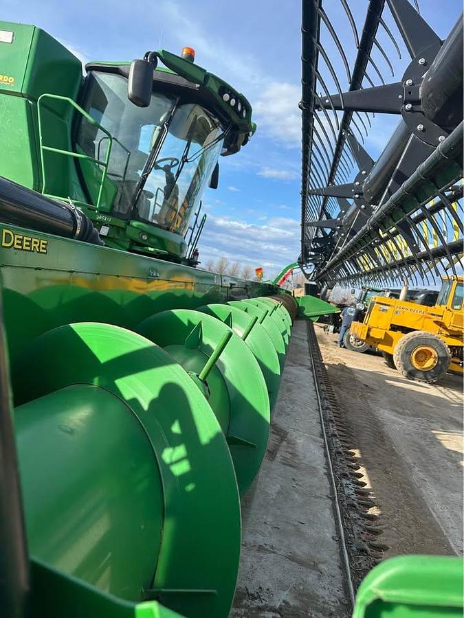 Used 2022 John Deere 635F