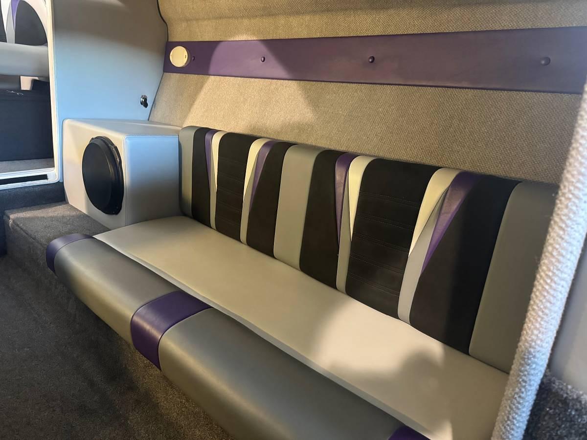 Used 2000 Magic 29 Wizard Performance Boat