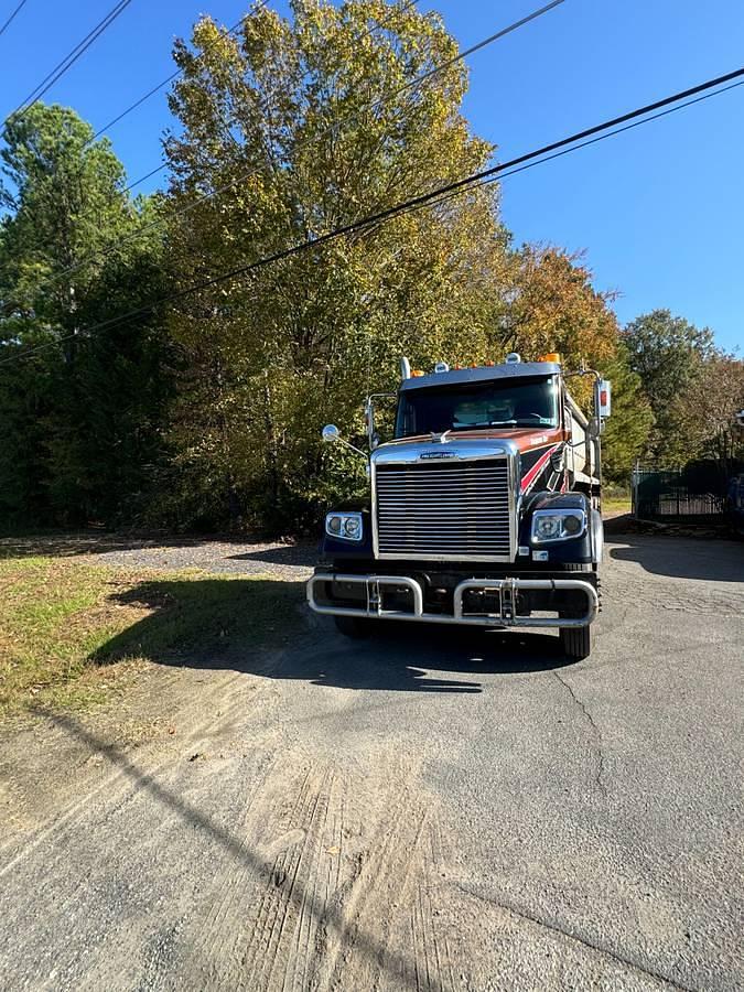 Used 2015 Freightliner 122SD with 08 Benson Dump Haul Trailer