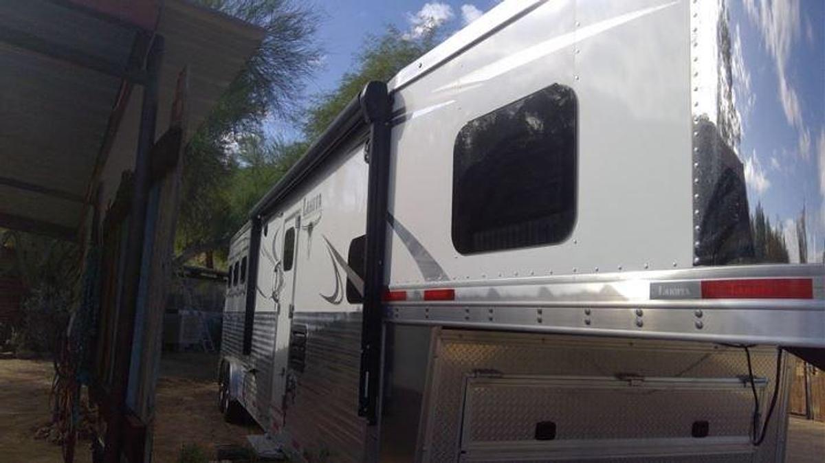 Used 2021 Lakota BHFK8315 3 Horse Trailer with Living Quarters