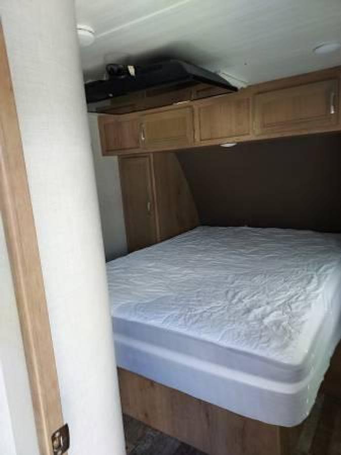 Used 2020 Winnebago Minnie 2500RL Rear Living Travel Trailer
