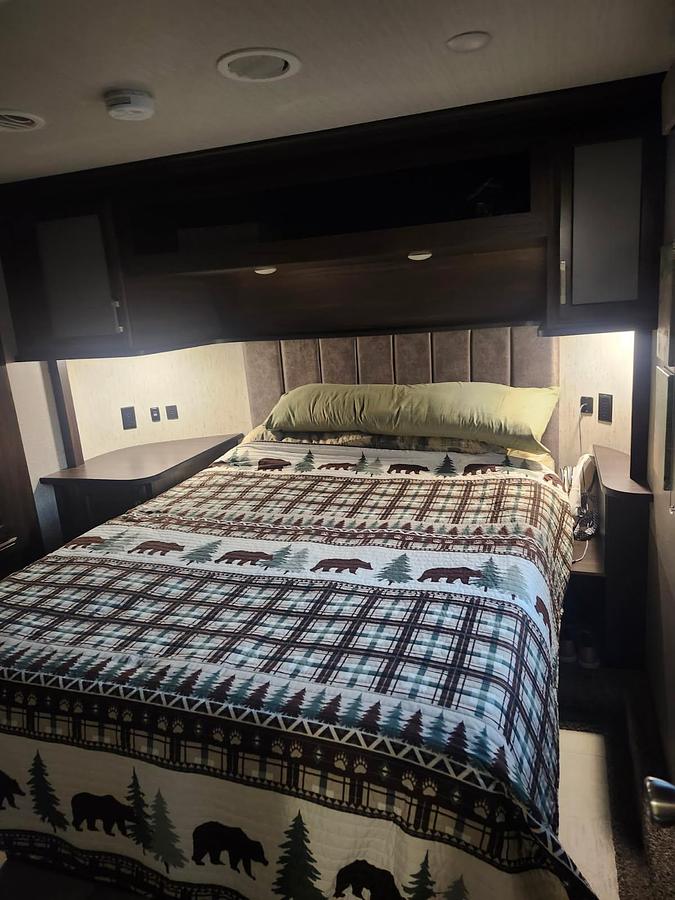 Used 2020 Grand Design Momentum G-Class 350G Fifth Wheel Toy Hauler