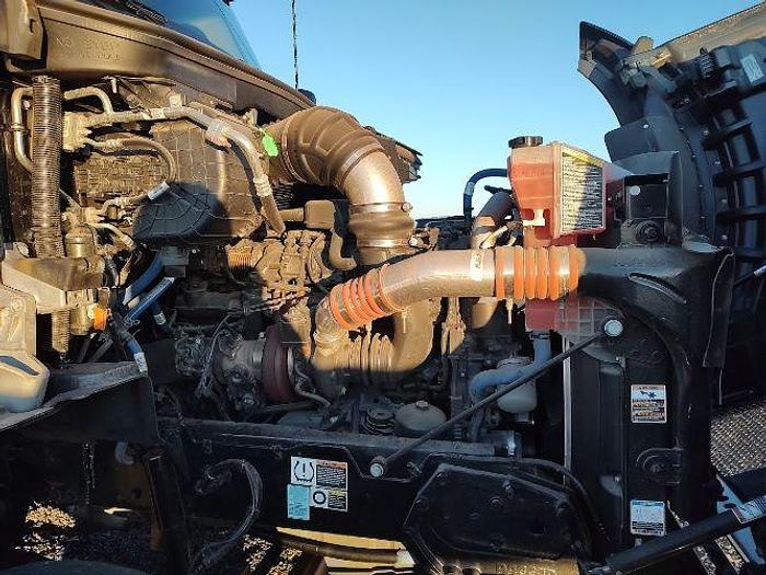 Used 2022 KENWORTH T880