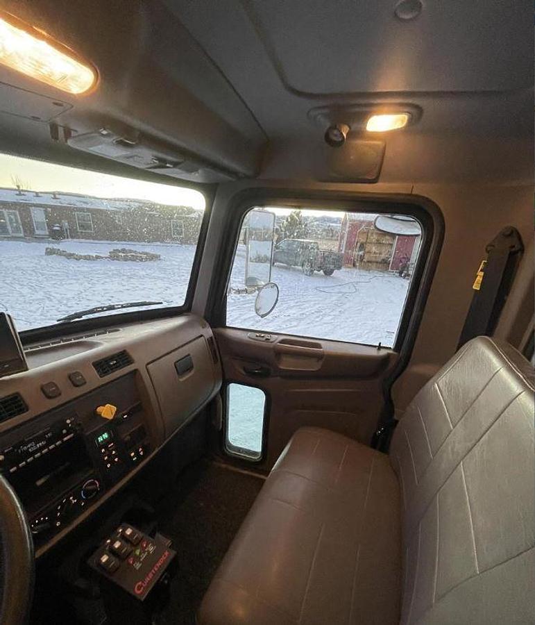 Used 2021 PETERBILT 337