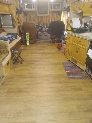 Used 2004 Fleetwood Discovery 39L