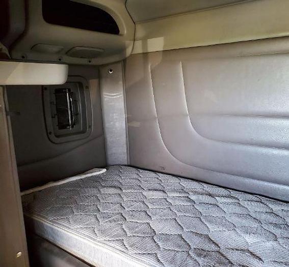 Used 2011 Peterbilt 389