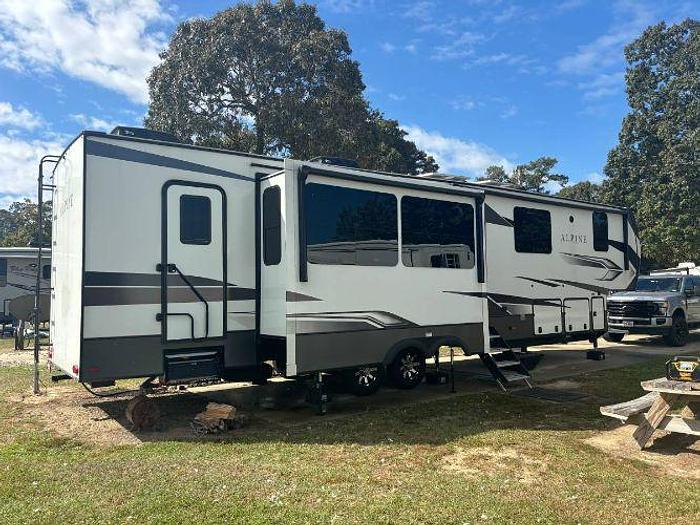 Used 2023 Keystone Alpine 3910RK