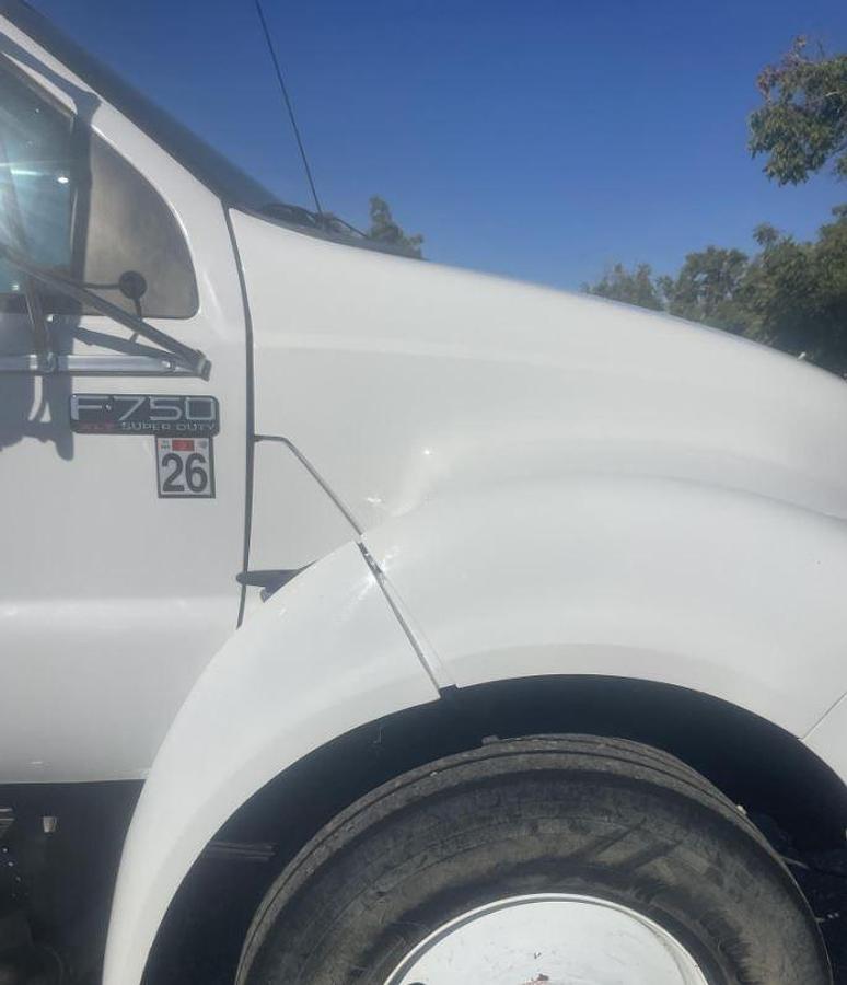 Used 2015 SUMMIT TRUCK BODIES 10620 MOUNTED ON 2015 FORD F750 XLT