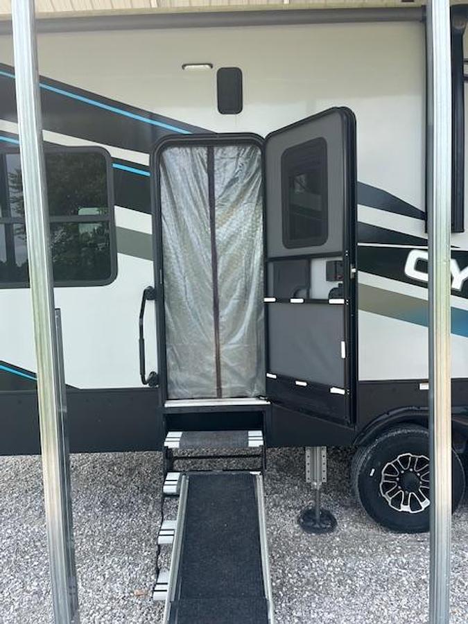Used 2021 Heartland Cyclone 4007 Fifth Wheel Toy Hauler