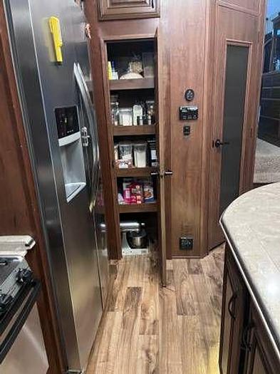 Used 2016 Jayco Pinnacle