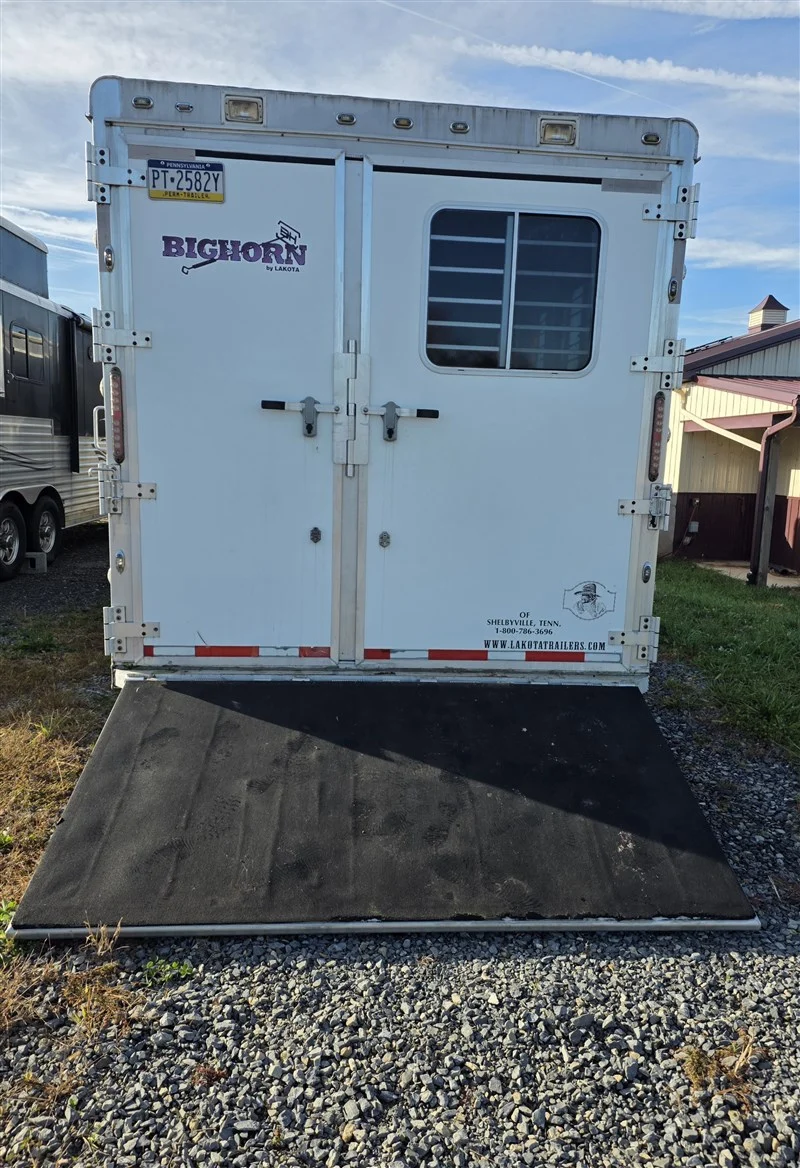 Used 2011 Lakota Bighorn 8416 4 Horse Trailer