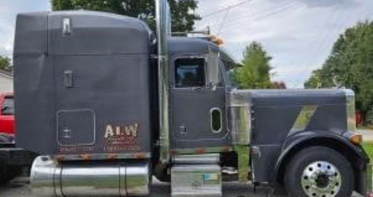 Used 2000 Peterbilt 379