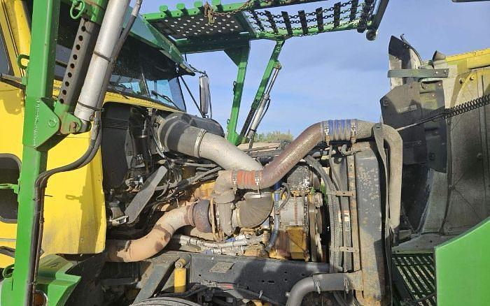 Used 1999 Freightliner FLD120