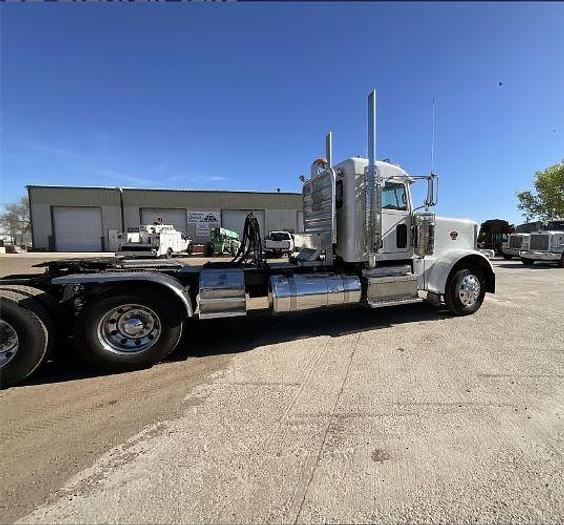 Used 2014 Peterbilt 388