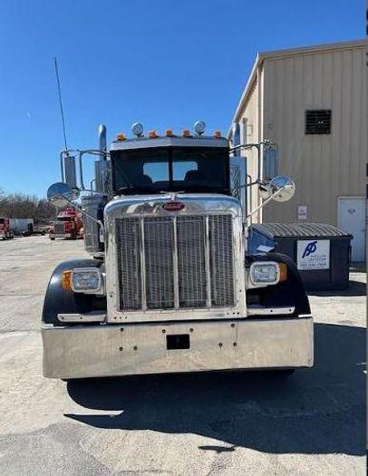 Used 2006 Peterbilt 378