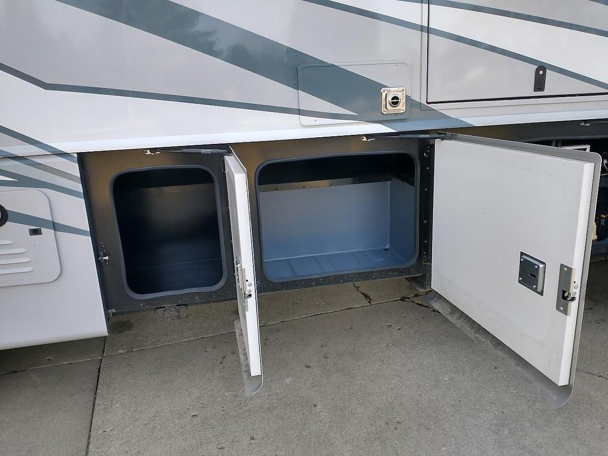 Used 2025 Holiday Rambler Vacationer 33C Class A Motorhome