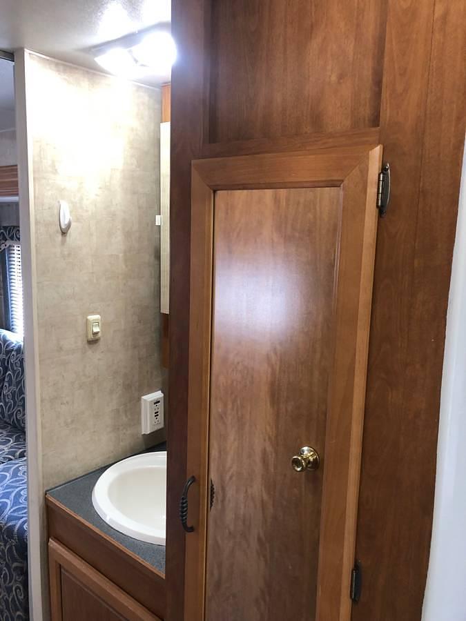 Used 2006 Fleetwood Prowler