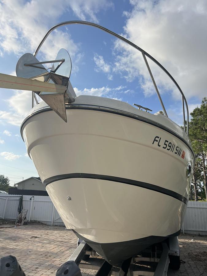 Used 2004 Maxum 3100 SE with Trailer