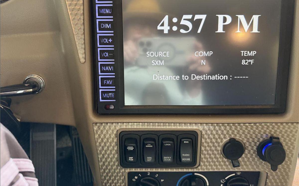 Used 2016 Winnebago Journey 40R