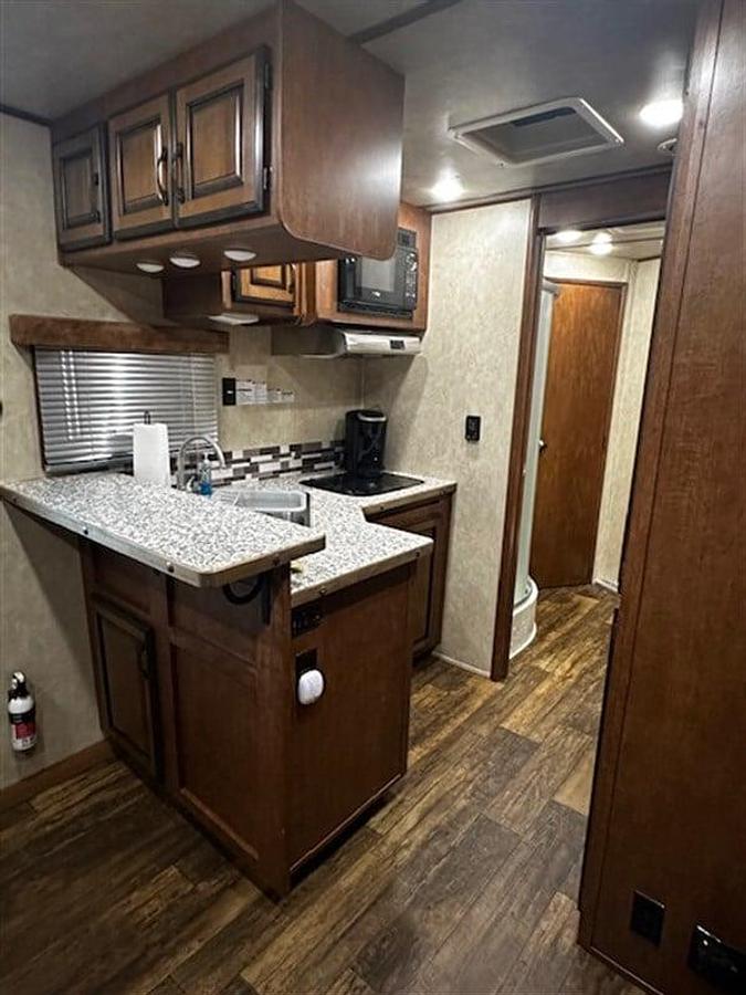 Used 2019 Bison 4 Horse 8413RGGBRSL