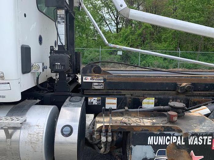 Used 2018 KENWORTH T880