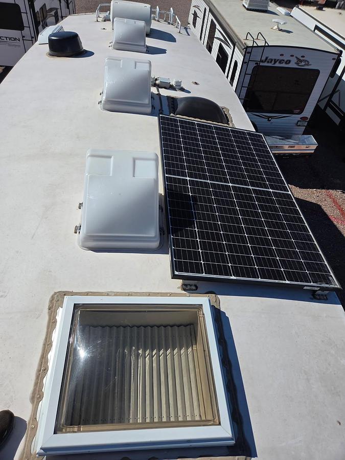 Used 2020 Northwood Grande Ronde Arctic Fox 27-5L Fifth Wheel