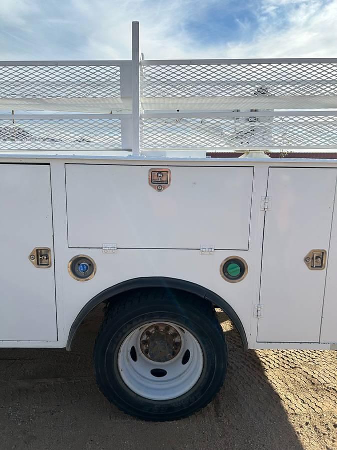 Used 2015 Ford F-550 4WD Service Truck