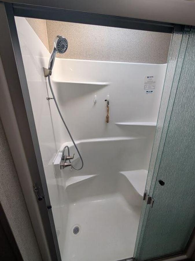 Used 2019 Keystone Alpine 3800FK