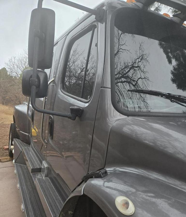Used 2007 Freightliner M2 106