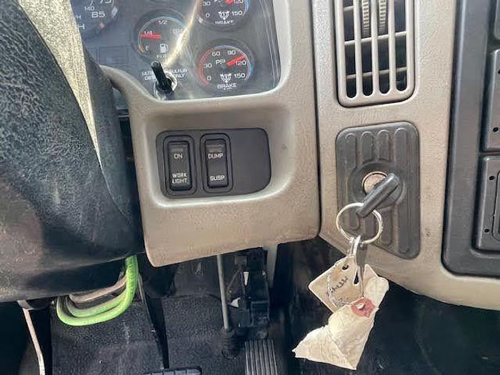 Used 2014 INTERNATIONAL 8600 Dump Truck