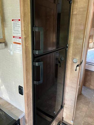 Used 2020 Coachmen Leprechaun 319MB