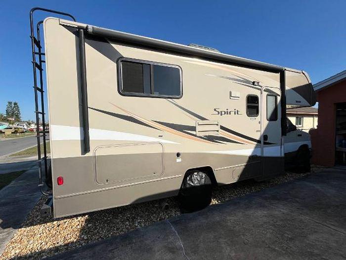 Used 2018 Winnebago Spirit 22R