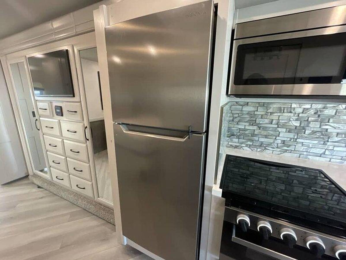 Used 2024 Fleetwood Fortis 36Y