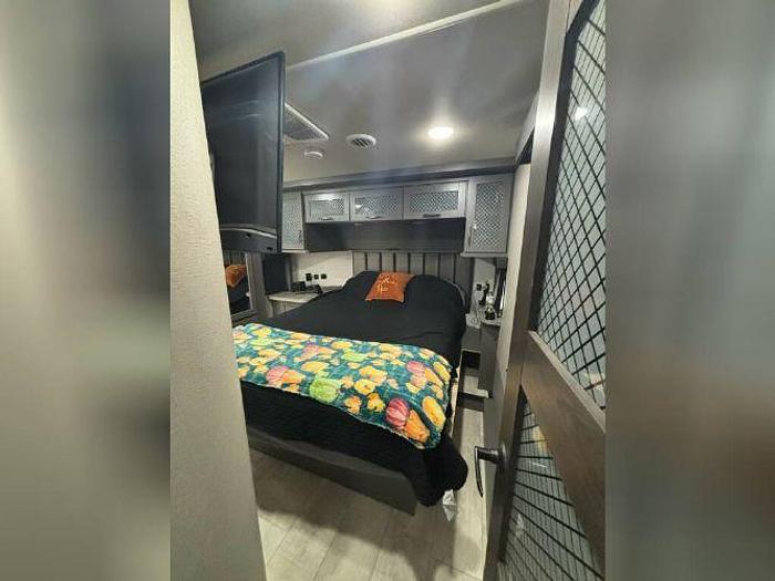 Used 2022 Grand Design Momentum M Class 395MS R