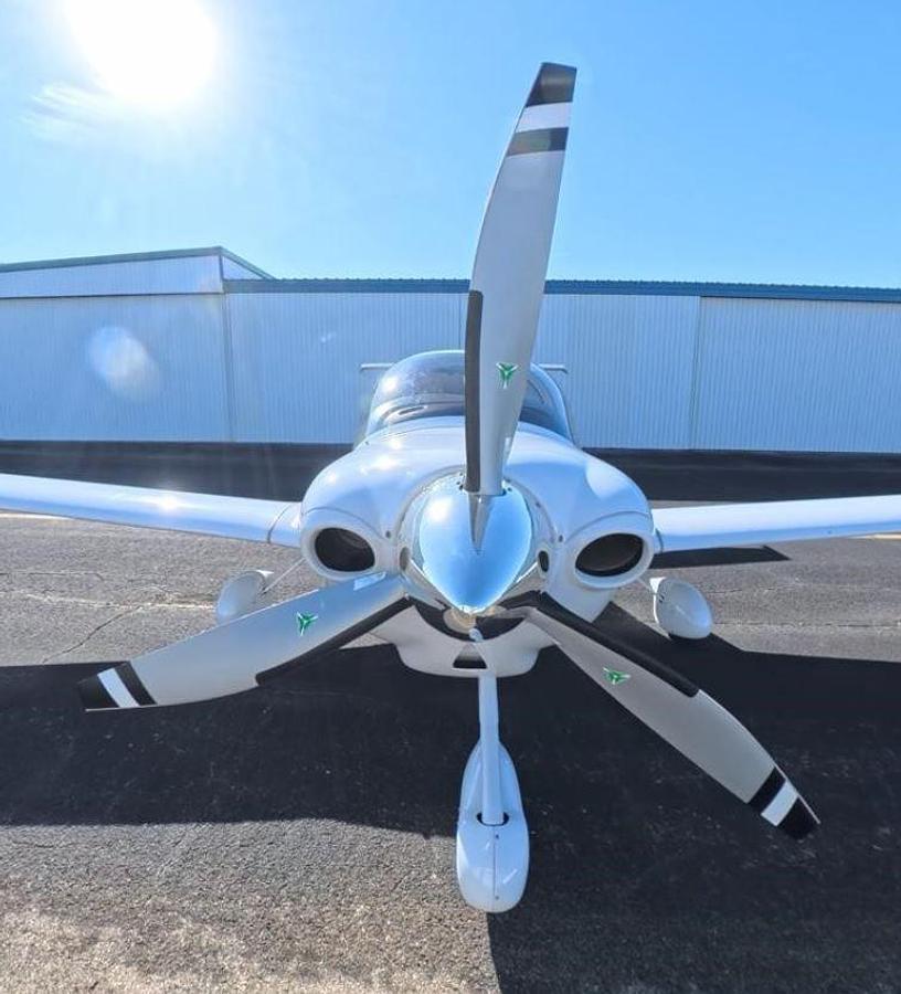 Used 2008 Diamond DA40 XLS