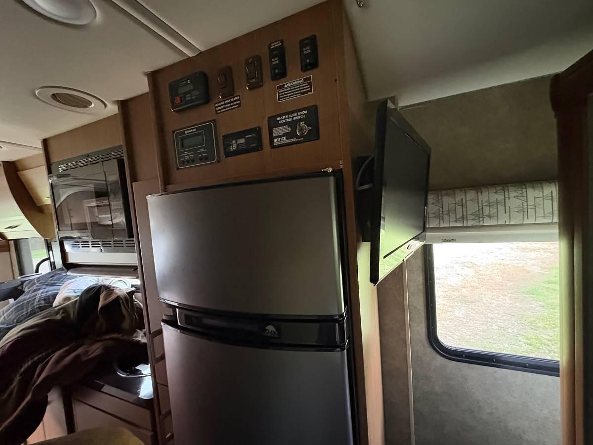 Used 2014 Winnebago View 24G
