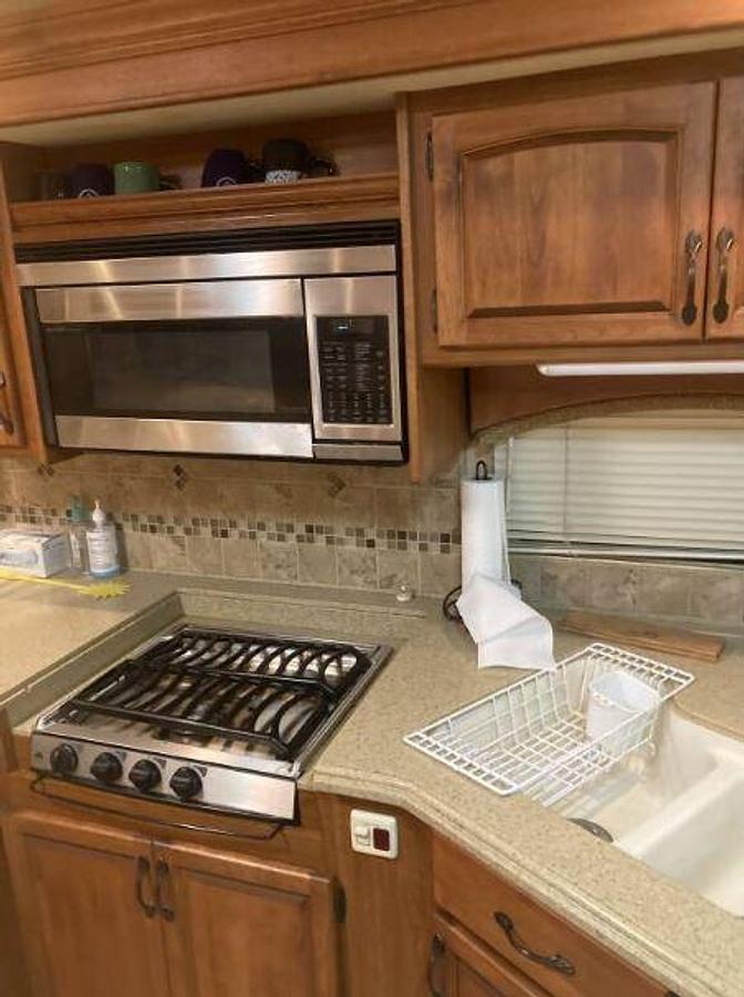 Used 2008 Holiday Rambler ENDEAVOR 40PDQ Class A Motorhome