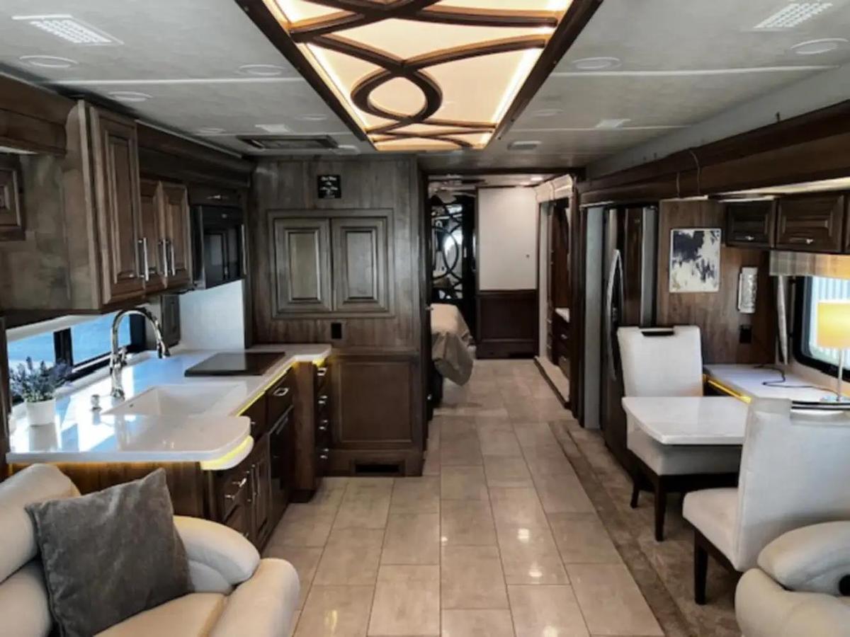 Used 2022 Entegra Anthem 44W Class A Motorhome