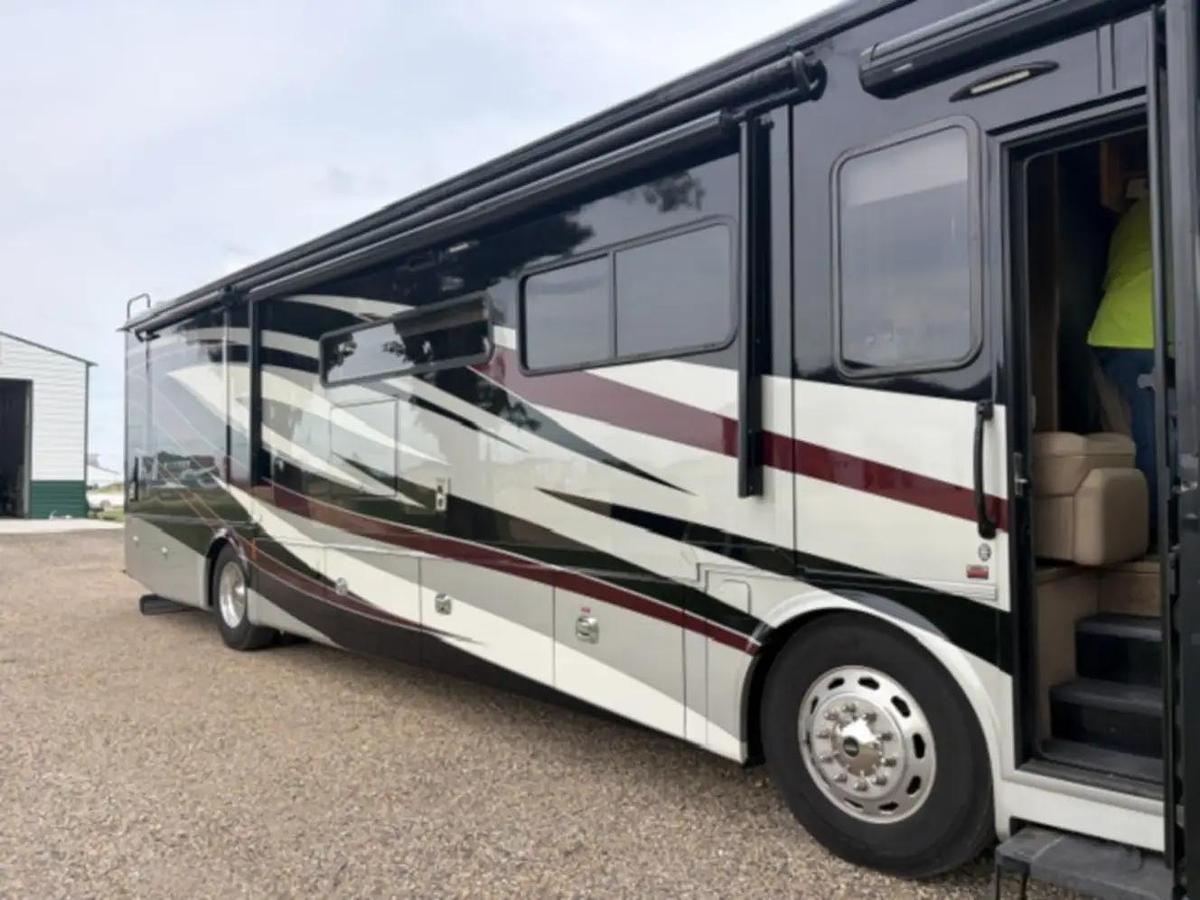 Used 2019 Tiffin Allegro Red 37PA