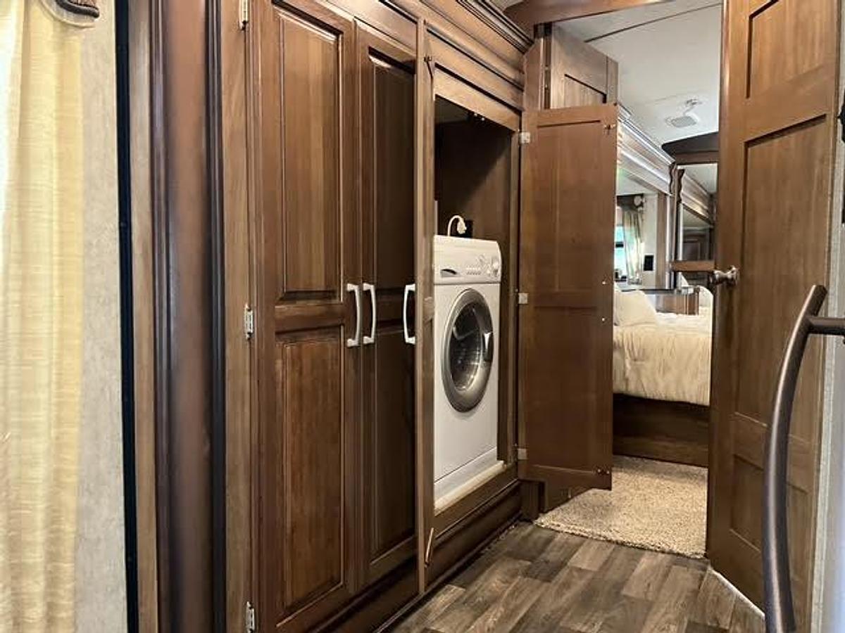 Used 2017 Keystone Montana 3721RL Fifth Wheel