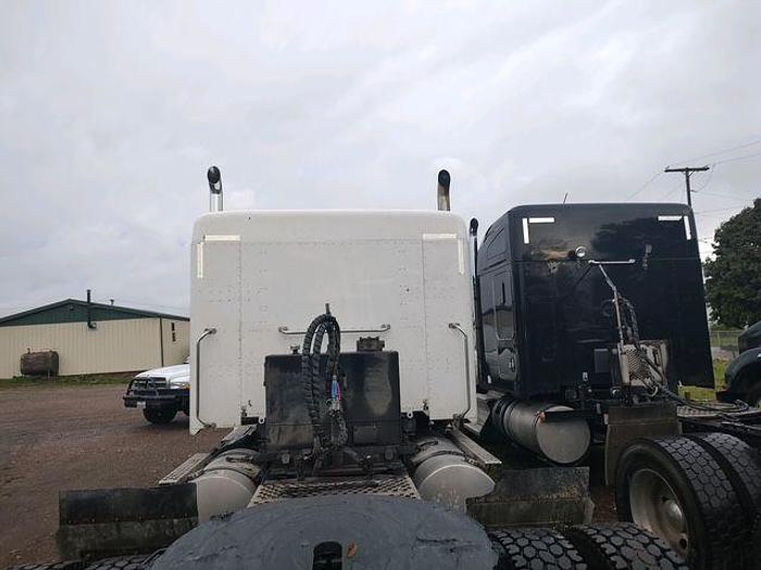 Used 2022 KENWORTH T880 Sleeper Semi Truck