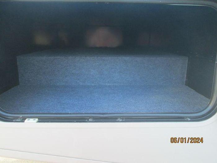 Used 2013 Winnebago Vista 30T