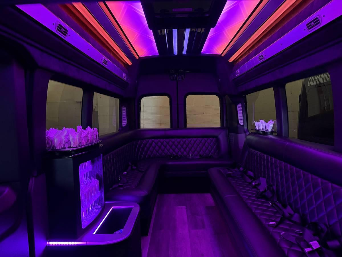 Used 2023 Ford 350hd Transit Limo Van Sprinter