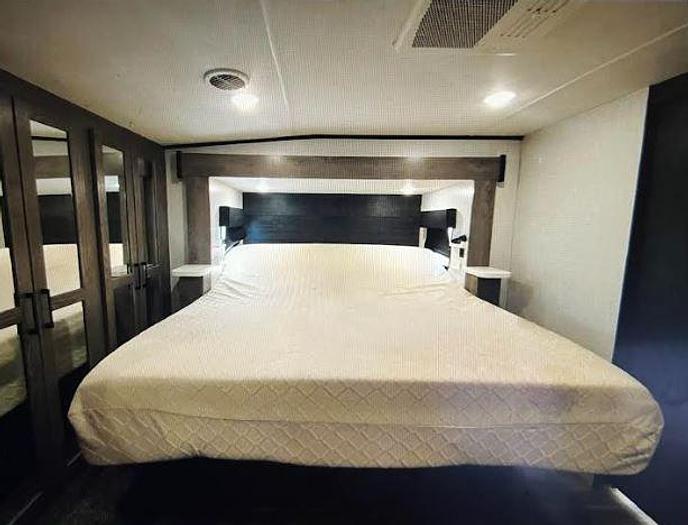 Used 2021 Heartland Road Warrior RW 414