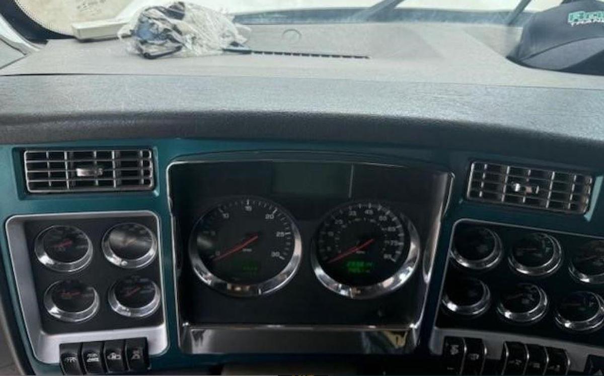 Used 2019 KENWORTH T800