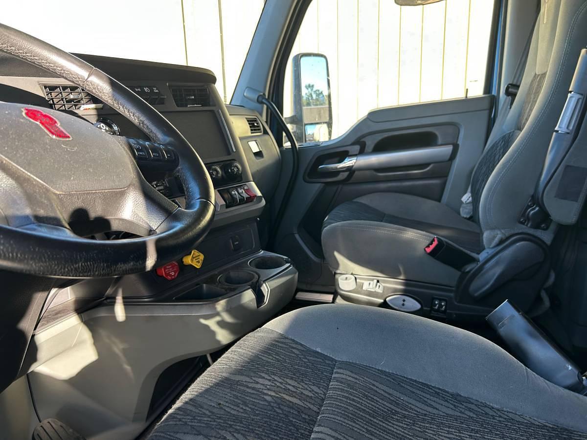 Used 2020 Kenworth T680 Sleeper Semi Truck