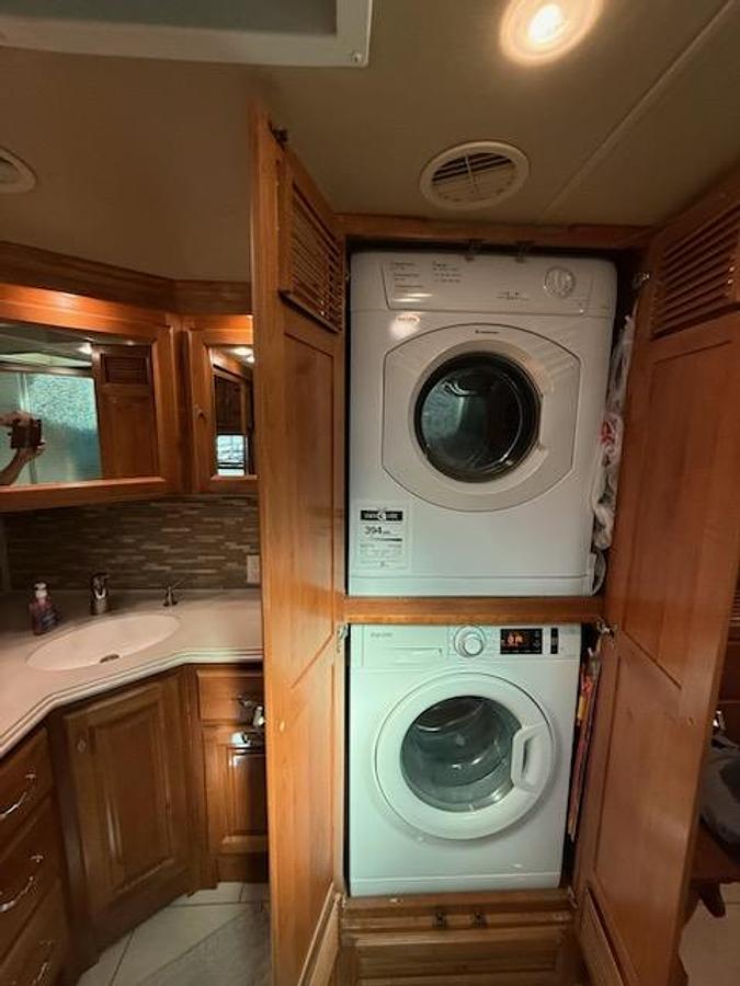 Used 2015  Tiffin Motorhomes Phaeton 42LH Class A Motorhome